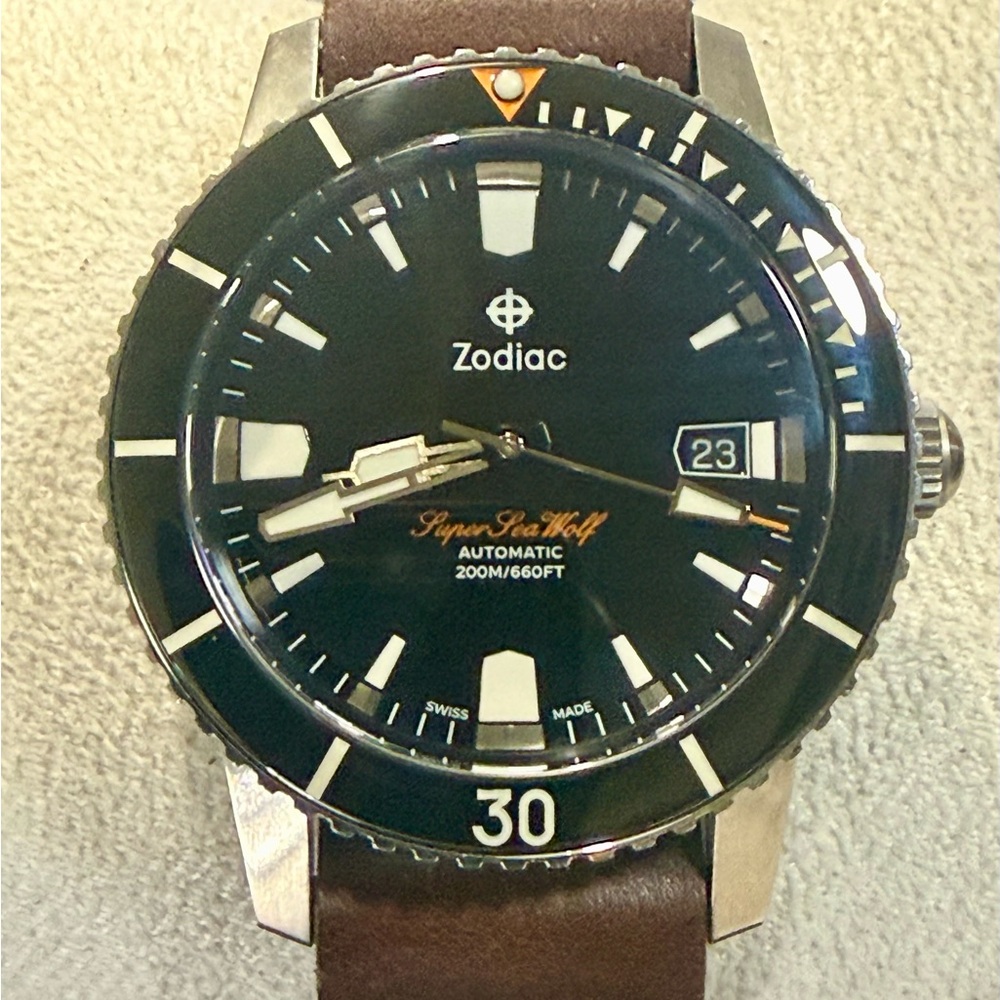 Zodiac Super Sea Wolf 53 Compression Auto Date Classic Sport Mens Watch